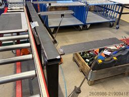 Robopac + feeders Compacta 4