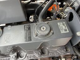 Hamm HD12VV Tandemwalze mit Streuer