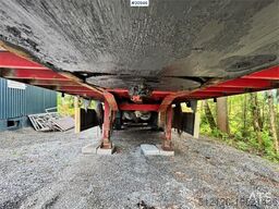 Limetec 2 axle City trailer w/ full side opening.