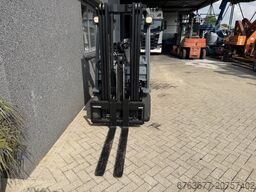 TOYOTA 02-8FGF18 Triplo 430 Freelift/Sideshift/4e Functie 2013 Lpg