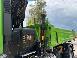 IVECO AD200X40 4x2 Kipper KRAN 12m Funk Greifer AHK