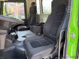 IVECO AD200X40 4x2 Kipper KRAN 12m Funk Greifer AHK