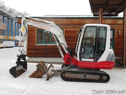 Takeuchi TB 235 mit POWERTILT + hydr. SW