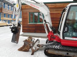 Takeuchi TB 235 mit POWERTILT + hydr. SW