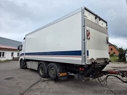 VOLVO FH 480 Kühler mit Kühlanhänger, LBW+Türen