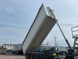 SCHMITZ CARGOBULL SKI 24 SL 8,2 Kombiklappe