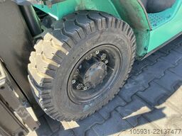 Mitsubishi FG25NT