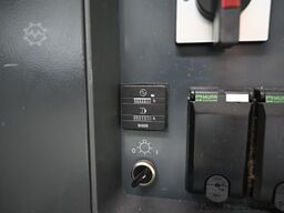 DMG MORI DMU 70 mit Erowa 10fach Wechsler