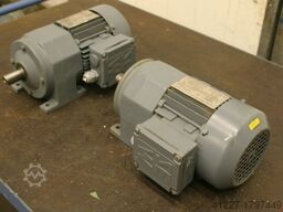 SEW-EURODRIVE R32DT71C6