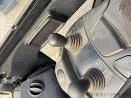 LINDE H25D triplo Freelift / 3e / 4e functie VW Diesel 5300hours ZEER NET!