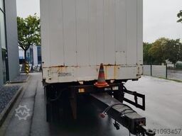 SCHMITZ CARGOBULL ZWF 18 Tandem BDF WECHSELER+KOFFER HOCHGEKUPPELT