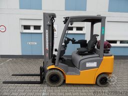 Jungheinrich TFG 320 - Freihub - weiße Reifen