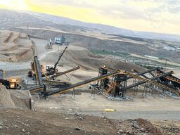 Stationary crushing plant 200-350 T/H Stationary crushing plant 200-350 T/H