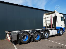 DAF XF 510 8x2 20FT container transport truck