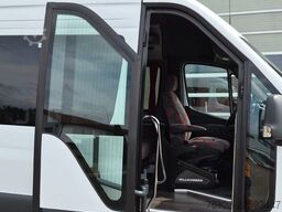 MERCEDES-BENZ 515 Sprinter 22 Schlafsessel Vorlauffahrzeug