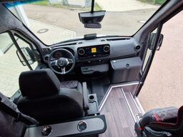 MERCEDES-BENZ 519 und 517 Glasdach XXL  20 Sitze Stock