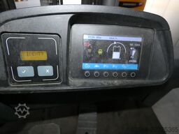 Jungheinrich EFG 220 - 470 DZ