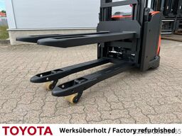 Toyota SWE 200 D / 230 h!