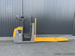 Jungheinrich ECE320