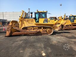 Komatsu D155A-6R (4 Pcs available in Abu Dhabi)