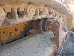 Komatsu D155A-6R (4 Pcs available in Abu Dhabi)