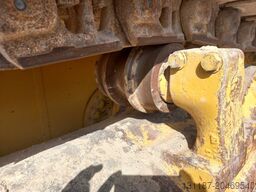 Komatsu D155A-6R (4 Pcs available in Abu Dhabi)