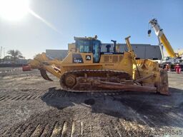 Komatsu D155A-6R (4 pcs available in Abu Dhabi)