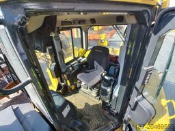 Komatsu D155A-6R (4 Pcs available in Abu Dhabi)