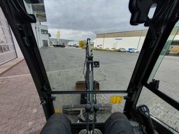 VOLVO EC18E / nur 415h! / MS01 / 2021 / inkl 2x Löffel