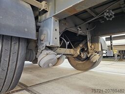 FRUEHAUF FST4FC HARD WOOD FL TAILLIFT BPW LIFTAXL