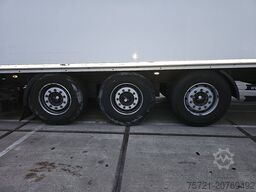 KOGEL SKH24 LIFTAXLE 2T TAILLIFT