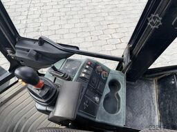 Caterpillar 906