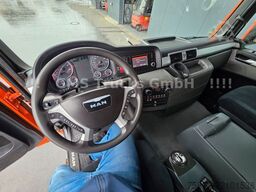 MAN TGS 35.400 / 8X4 / 17qm Carnehl MULDE