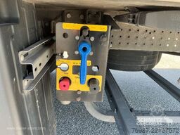 Schmitz Cargobull Tiefkühler Multitemp Doppelstock Trennwand