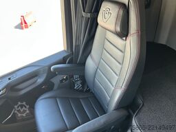 Scania 590S V8 Highline / Retarder / Leder / Vol Lucht...