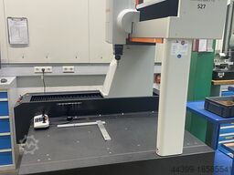 Mitutoyo Crysta Apex V776