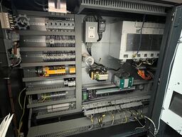 DMG MORI DMU 80 Monoblock