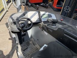 Still FM-X17
