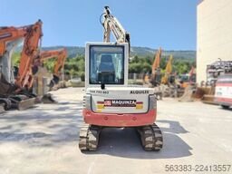 Takeuchi TB250