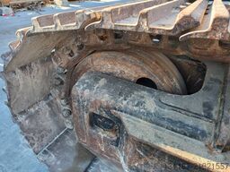 Hitachi ZX220LC (Abu Dhabi)