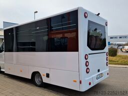 MERCEDES-BENZ 30 Sitzer Schul- Transferbus 519 Vorlauffahrzeug