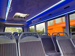 MERCEDES-BENZ 30 Sitzer Schul- Transferbus 519 Vorlauffahrzeug