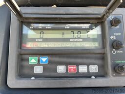 H.T.F. HZO 39 / Carrier Vector 1800 Frigo / Loadlift 2...