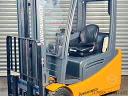 Jungheinrich EFG 218k - nur 3562 Std - Service Neu Batterie 90%