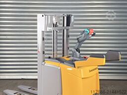 Jungheinrich ERC 214 - Triplex 4,3m - Service Neu Batterie 90%