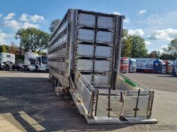 Pezzaioli 5 deck livestock trailer - Water & Ventilation ...