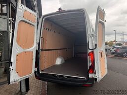 MERCEDES-BENZ Sprinter 319 CDI Extralang DISTRONIC Kamera LED