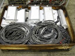 Kaufel mit Batterien und Ladegerät