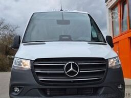 MERCEDES-BENZ Sprinter 517 Heckniederflur Vorlauffahrzeug