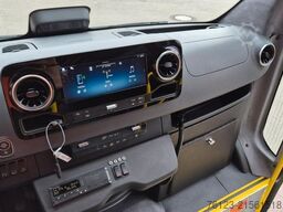 MERCEDES-BENZ Sprinter 517 Heckniederflur Vorlauffahrzeug
